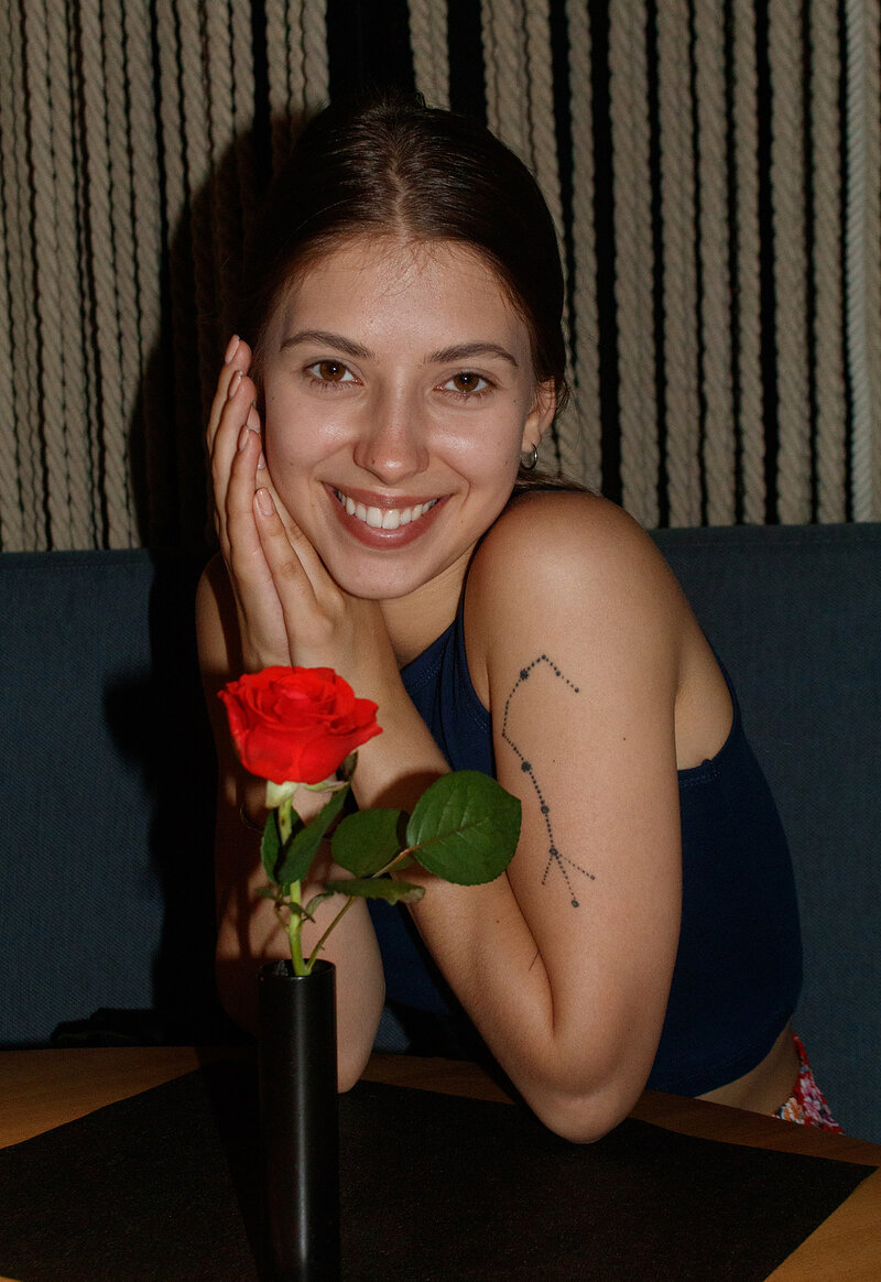 Эмма, 32